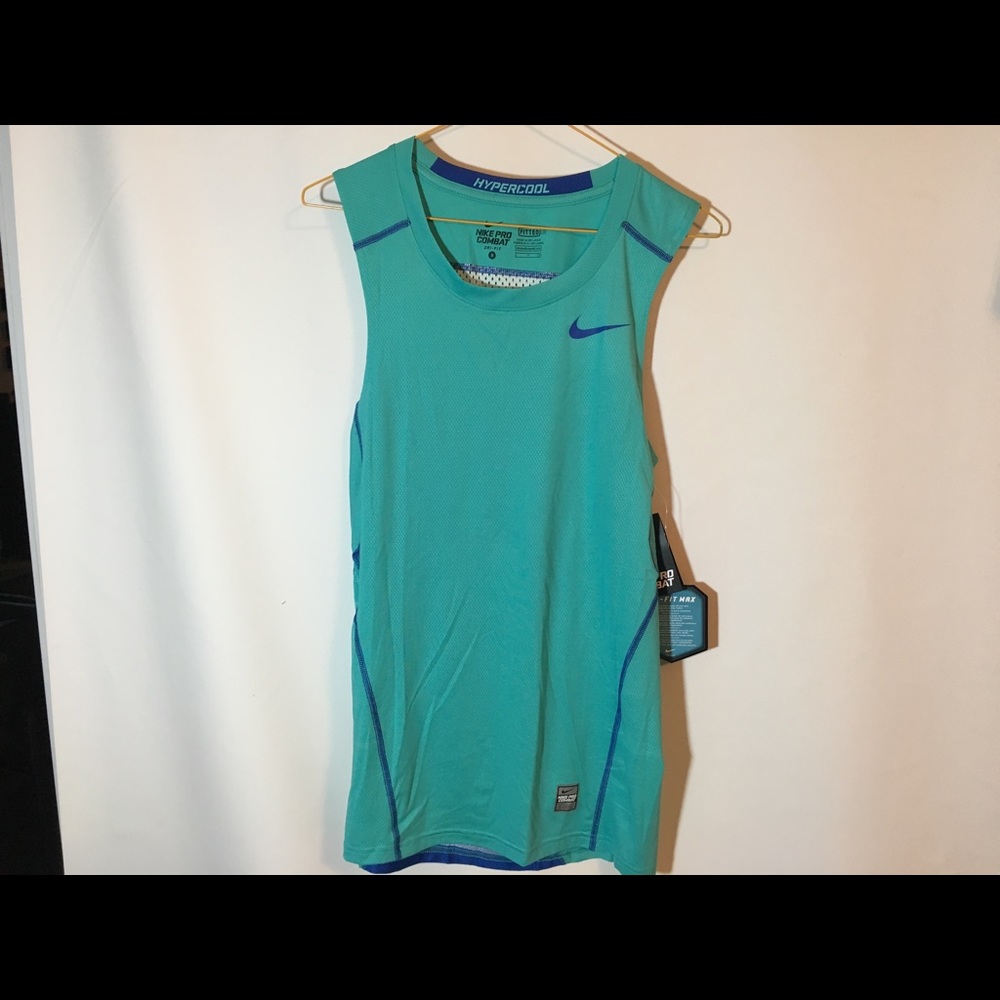 Men’s Nike Pro Combat Hypercool Fitted Tank Top S